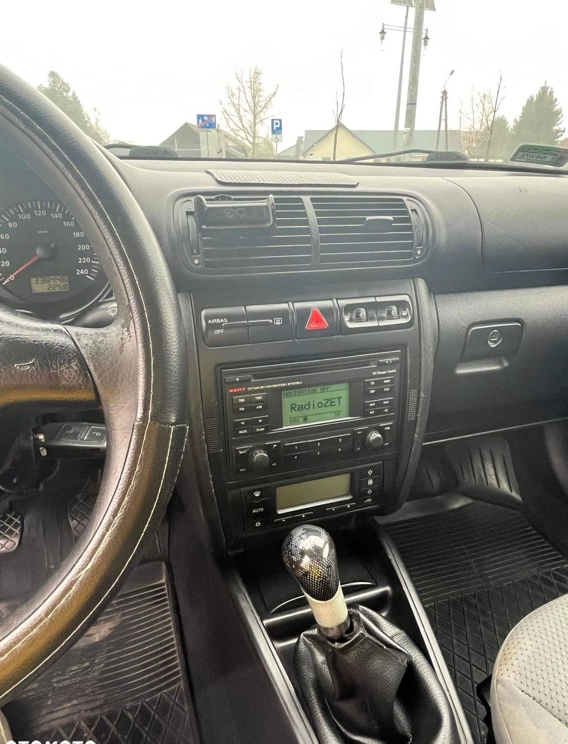 Seat Leon cena 7000 przebieg: 338700, rok produkcji 2003 z Otwock małe 121